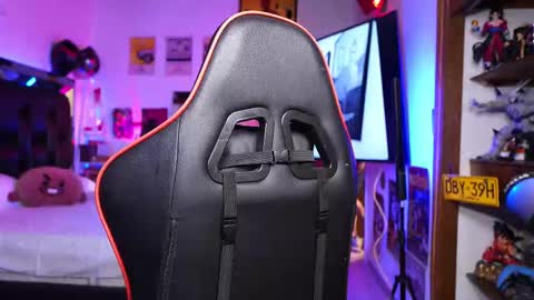 logan_hugh8 online show from 03-09-26, 04:38