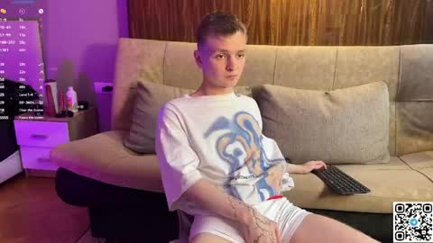 Snapshot of logan_mett chatting on 05-27-26, 03:42 Logan online show from 05-27-26, 03:42