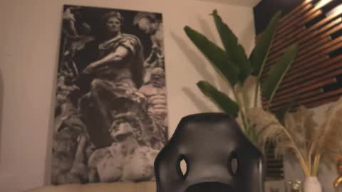 logan_varela online show from 02-07-25, 04:48