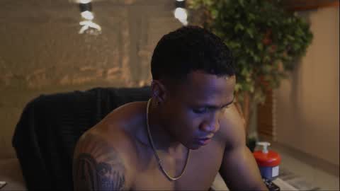 logan_varela online show from 10-02-25, 10:06