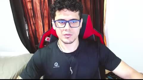 Snapshot of loganandrwz chatting on 02-02-26, 07:23 Loganandrwz online show from 02-02-26, 07:23