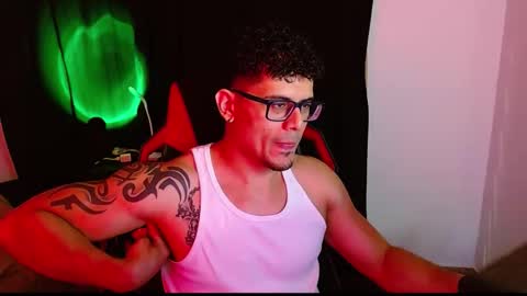 Snapshot of loganandrwz chatting on 02-11-26, 01:54 Loganandrwz online show from 02-11-26, 01:54