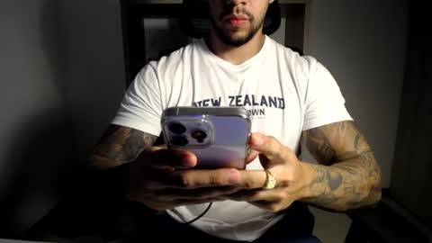 Logan Wolfp online show from 07-25-26, 11:35