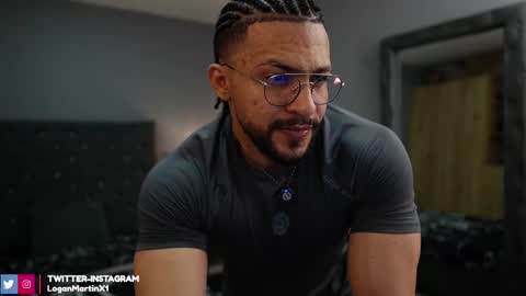 loganmartinx online show from 10-24-25, 09:33