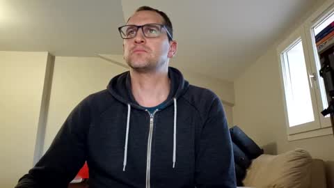 Snapshot of loic31_31 chatting on 03-08-25, 05:11 loic31 online show from 03-08-25, 05:11