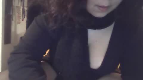 Snapshot of lola93939 chatting on 11-25-25, 02:28 lola93939 online show from 11-25-25, 02:28