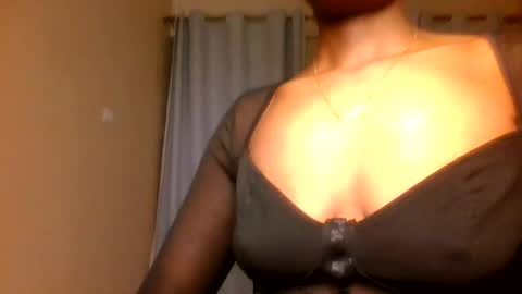 lola_allure online show from 05-19-26, 04:52