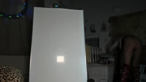Snapshot of lola_belgium chatting on 12-27-24, 03:48 lola_belgium online show from 12-27-24, 03:48