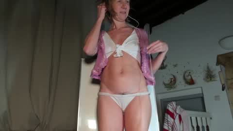 Snapshot of lola_belgium chatting on 01-30-25, 05:17 lola_belgium online show from 01-30-25, 05:17