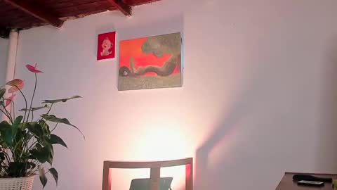 Snapshot of lola_cocks chatting on 01-16-25, 10:23 mara online show from 01-16-25, 10:23