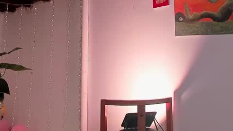 Snapshot of lola_cocks chatting on 03-06-25, 12:21 mara online show from 03-06-25, 12:21