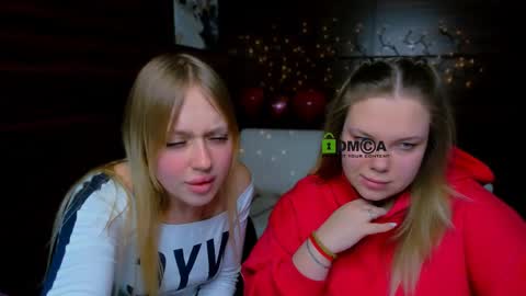 Snapshot of lola_grey1 chatting on 02-21-25, 03:21 Lola online show from 02-21-25, 03:21
