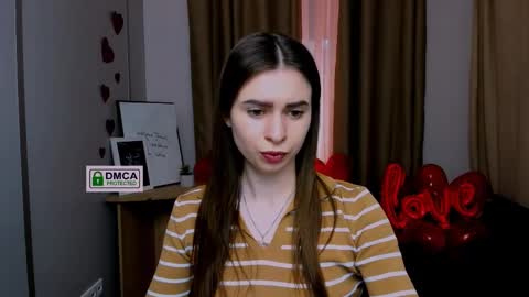 Snapshot of lola_grey1 chatting on 02-27-25, 10:26 Lola online show from 02-27-25, 10:26