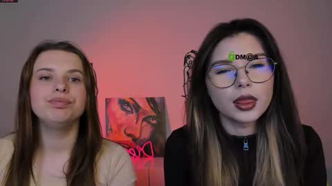 Snapshot of lola_swon chatting on 10-16-25, 07:15 Lola online show from 10-16-25, 07:15