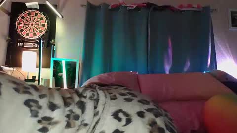 lolaa555 online show from 04-04-26, 07:50