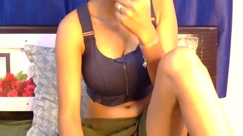 lolaa online show from 07-02-26, 09:48
