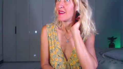 Lola online show from 01-17-26, 12:54