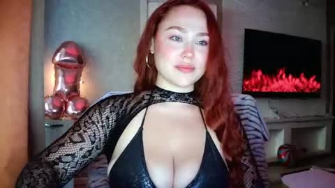 Snapshot of lolaamint_ chatting on 06-11-26, 01:53 LolaaMint online show from 06-11-26, 01:53
