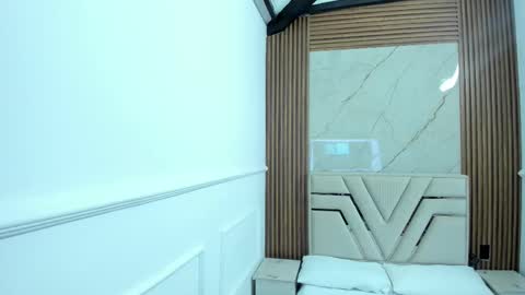 Lola Angel online show from 09-27-25, 07:52