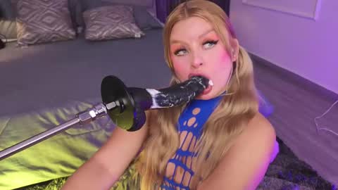 Lola Angel online show from 05-21-26, 09:33