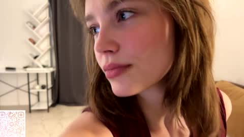 Snapshot of lolaatatee chatting on 04-29-26, 03:27 lolaatatee online show from 04-29-26, 03:27