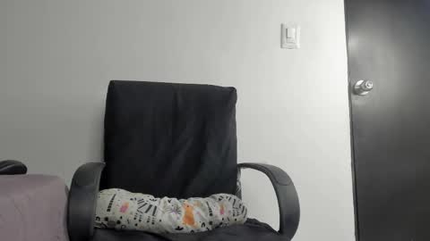 Snapshot of lolabunnysc chatting on 05-14-26, 02:13 lolabunnysc online show from 05-14-26, 02:13