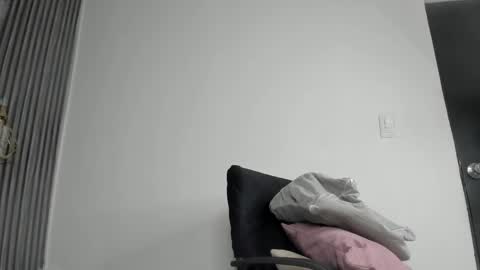 Snapshot of lolabunnysc chatting on 05-22-26, 12:11 lolabunnysc online show from 05-22-26, 12:11