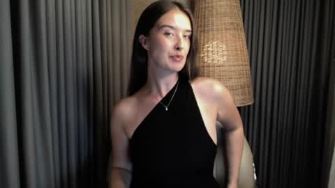 Snapshot of loladom chatting on 07-20-26, 12:14 Frt Pr1ncess online show from 07-20-26, 12:14