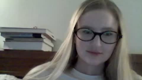lolaglamour_ online show from 06-23-26, 06:28