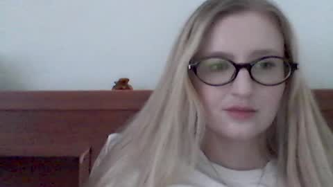 lolaglamour_ online show from 06-26-26, 03:05
