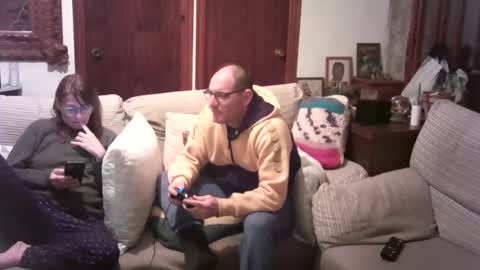 LOLA HUESO y ERIC online show from 02-19-25, 06:10