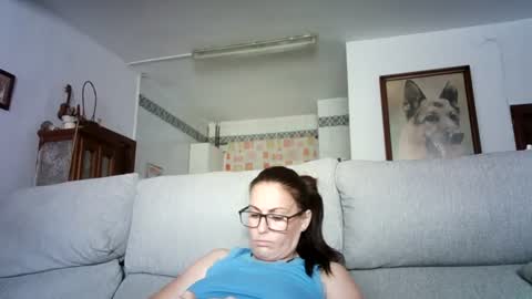 Snapshot of lolahueso chatting on 08-03-26, 09:04 LOLA HUESO y ERIC online show from 08-03-26, 09:04