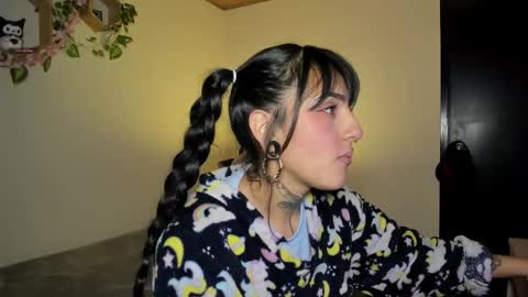 Lola online show from 01-13-26, 01:22