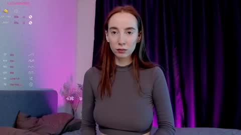 Snapshot of lolalivex chatting on 09-30-25, 04:45 Helloo everyone im Lola online show from 09-30-25, 04:45