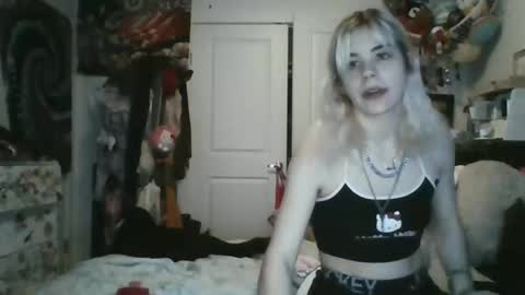 Lola Lixx online show from 12-28-24, 02:11