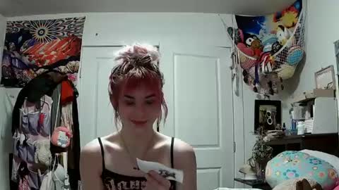 Lola Lixx online show from 01-31-25, 10:31