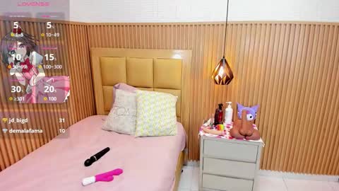 Snapshot of lolamaxi chatting on 02-20-26, 06:26 LOLA online show from 02-20-26, 06:26