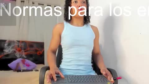 lolareyes1 online show from 10-09-25, 11:08