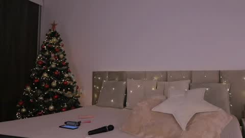 Lola online show from 01-11-25, 12:12