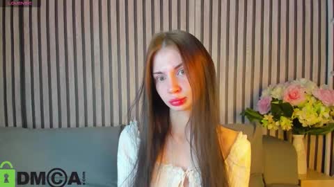 Snapshot of lolatwizz chatting on 10-07-25, 01:36 Lola online show from 10-07-25, 01:36