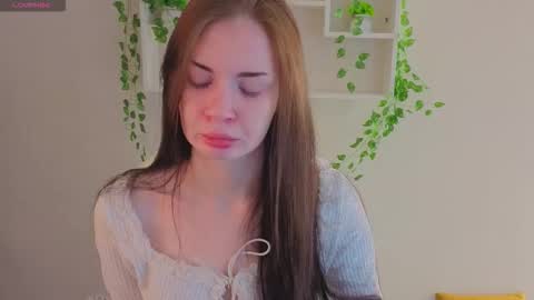 Lola online show from 11-28-25, 09:23