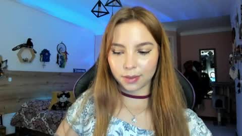 Snapshot of lolaverse chatting on 06-09-26, 06:52 Lola doll online show from 06-09-26, 06:52