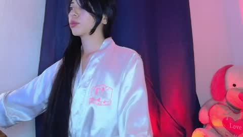      Rya DKhrt       online show from 05-19-26, 05:25