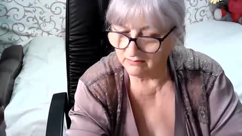 LolkaAlyss online show from 02-16-25, 02:54