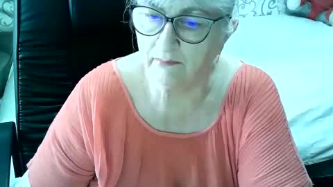 LolkaAlyss online show from 02-19-25, 10:34