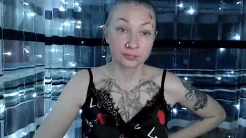 Lisa online show from 12-01-25, 06:29