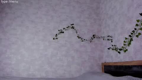 Mia online show from 11-09-25, 05:28