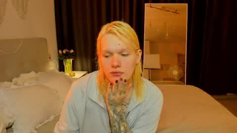 lollita online show from 03-28-26, 05:51