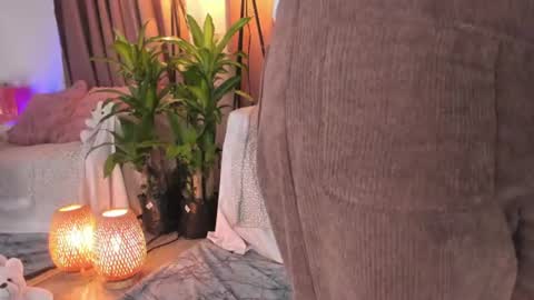 Lolly  online show from 06-15-26, 01:19