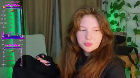 Snapshot of lolly_pump chatting on 10-04-25, 07:23 Mona online show from 10-04-25, 07:23